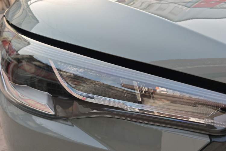 Used Toyota Corolla Cross 2024 2.0L Pioneer Edition Right Front Headlight