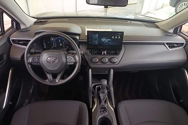 Used Toyota Corolla Cross 2024 2.0L Pioneer Edition Center Console