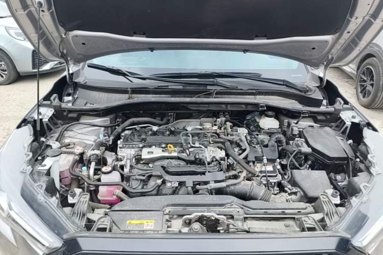 Used Toyota Corolla Cross 2024 2.0L Smart Electric Hybrid Dual-Engine Pioneer Edition Engine Bay