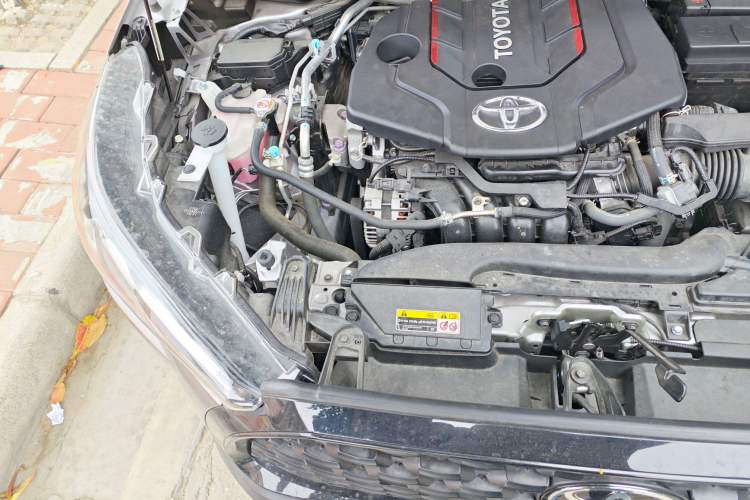 Used Toyota Corolla Cross 2024 2.0L Pioneer Edition Engine Bay Right
