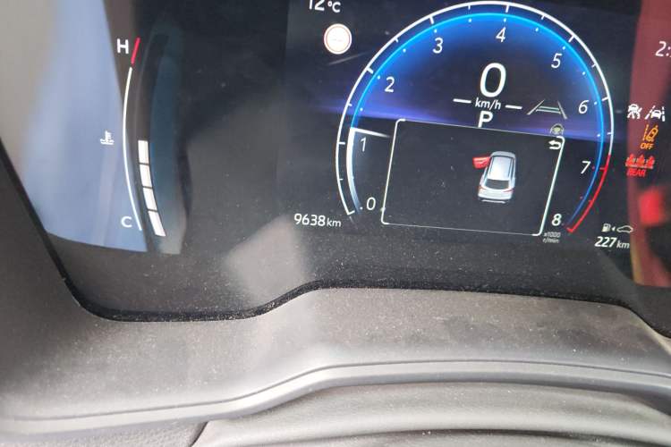 Used Toyota Corolla Cross 2024 2.0L Pioneer Edition Odometer Close Up