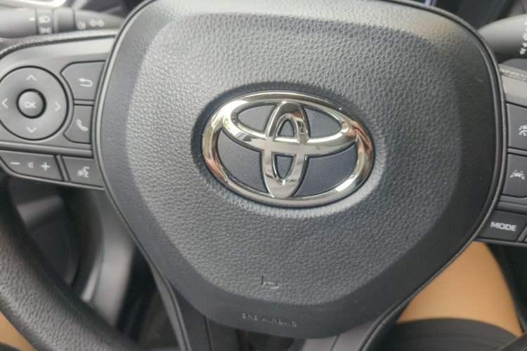 Used Toyota Corolla Cross 2024 2.0L Pioneer Edition Vehicle Key