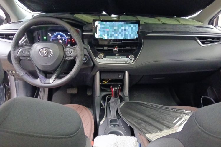 Used Toyota Corolla Cross 2024 2.0L Elite Edition Center Console