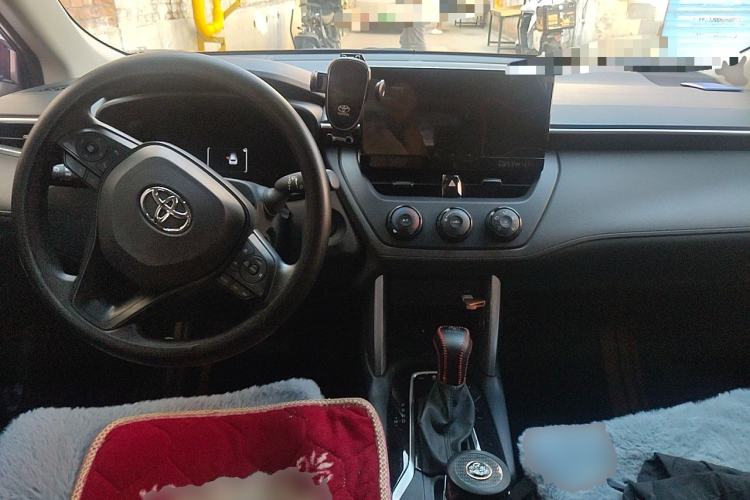 Used Toyota Corolla Cross 2024 2.0L Pioneer Edition Center Console