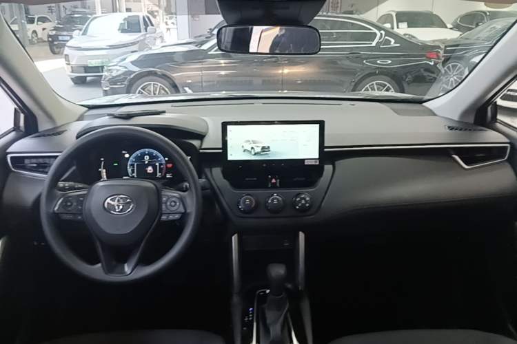 Used Toyota Corolla Cross 2024 2.0L Pioneer Edition Center Console