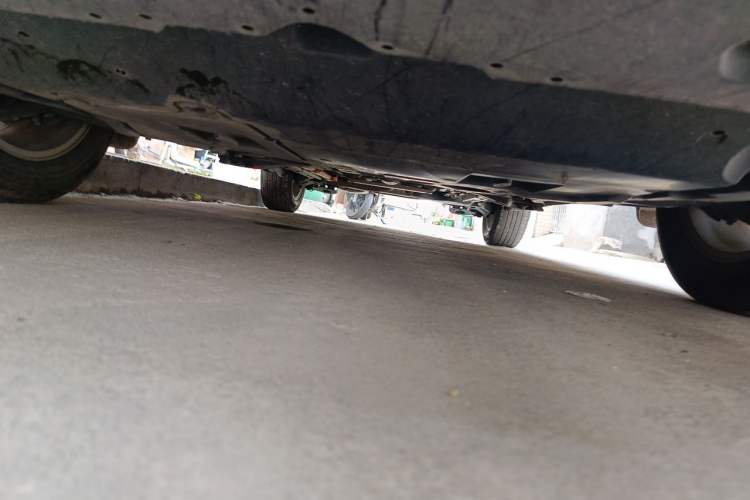 Used Toyota Corolla Cross 2024 2.0L Smart Electric Hybrid Dual-Engine Pioneer Edition Chassis Front