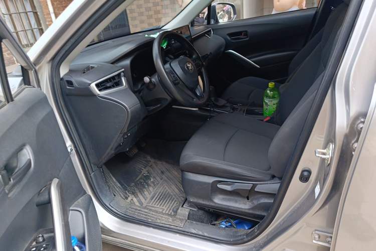 Used Toyota Corolla Cross 2024 2.0L Smart Electric Hybrid Dual-Engine Pioneer Edition Driver Seat