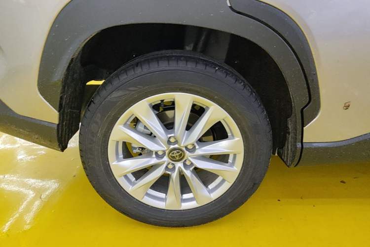 Used Toyota Corolla Cross 2024 2.0L Elite Edition Exterior 5