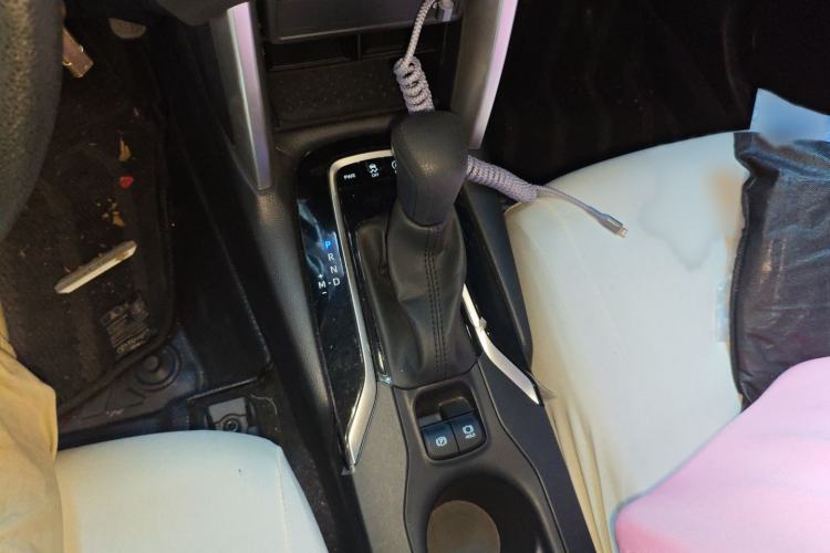 Used Toyota Corolla Cross 2024 2.0L Pioneer Edition Gear Lever