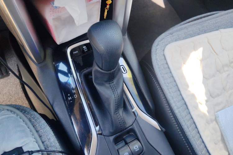 Used Toyota Corolla Cross 2024 2.0L Pioneer Edition Gear Lever