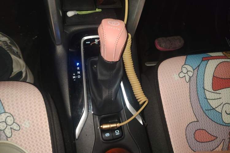 Used Toyota Corolla Cross 2024 2.0L Pioneer Edition Gear Lever
