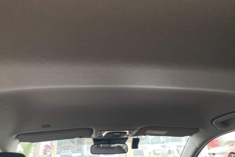 Used Toyota Corolla Cross 2024 2.0L Smart Electric Hybrid Dual-Engine Pioneer Edition Headliner