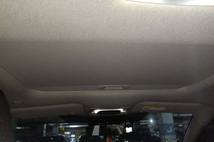 Used Toyota Corolla Cross 2024 2.0L Elite Edition Headliner