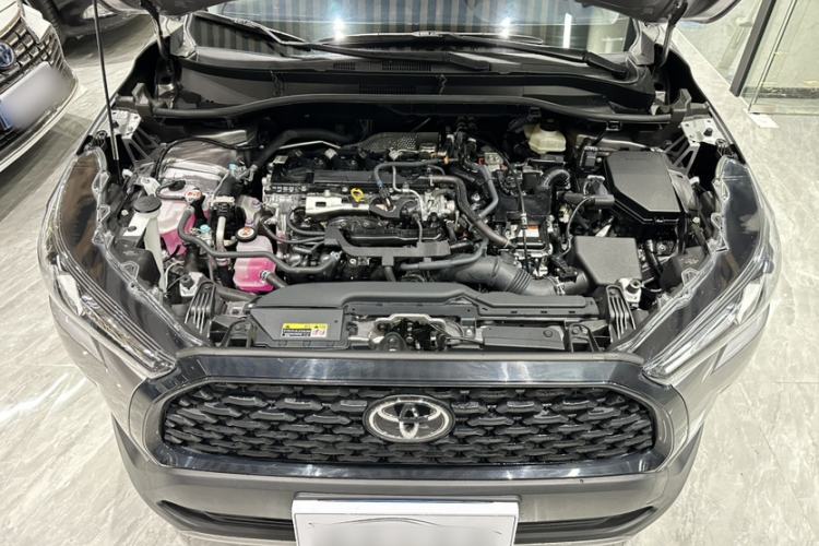 Used Toyota Corolla Cross 2024 2.0L Smart Electric Hybrid Dual-Engine Pioneer Edition Interior 11