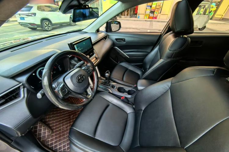 Used Toyota Corolla Cross 2024 2.0L Elite Edition Interior 3