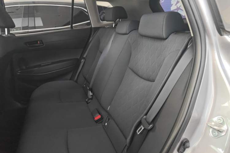 Used Toyota Corolla Cross 2024 2.0L Smart Electric Hybrid Dual-Engine Pioneer Edition Left Rear Seat