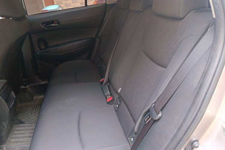Used Toyota Corolla Cross 2024 2.0L Smart Electric Hybrid Dual-Engine Pioneer Edition Left Rear Seat