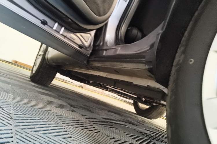 Used Toyota Corolla Cross 2024 2.0L Pioneer Edition Left Side Sill