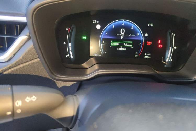 Used Toyota Corolla Cross 2024 2.0L Pioneer Edition Odometer Close Up