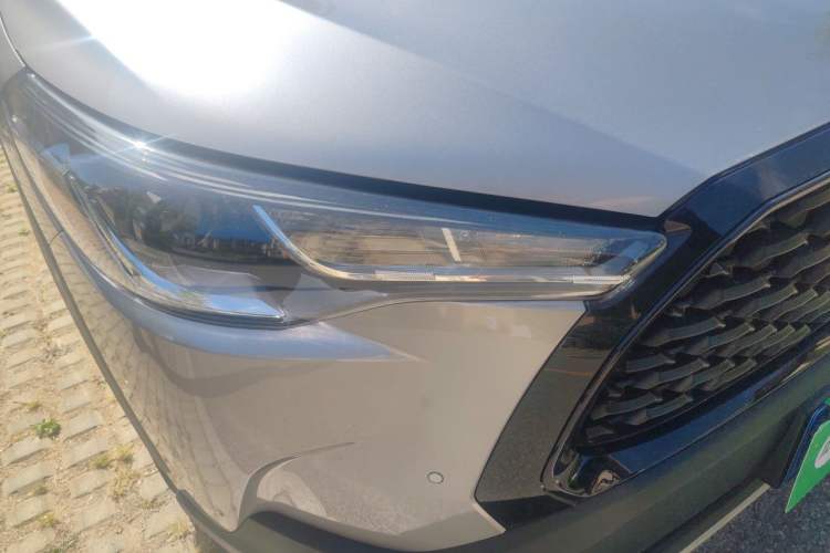 Used Toyota Corolla Cross 2024 2.0L Pioneer Edition Right Front Headlight