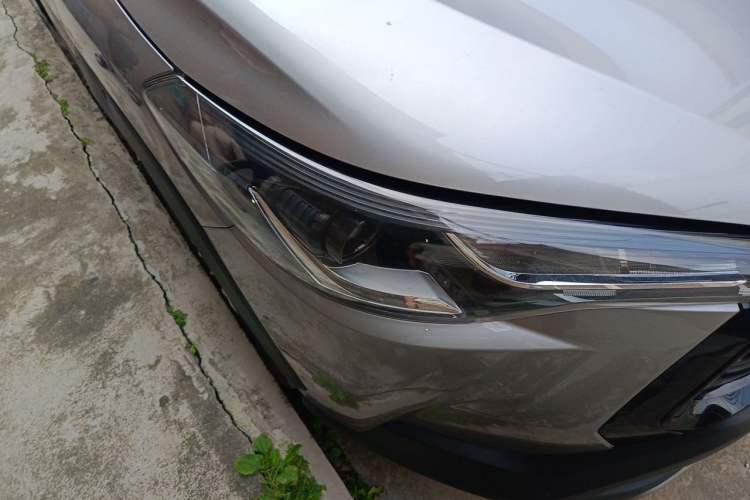 Used Toyota Corolla Cross 2024 2.0L Smart Electric Hybrid Dual-Engine Pioneer Edition Right Front Headlight