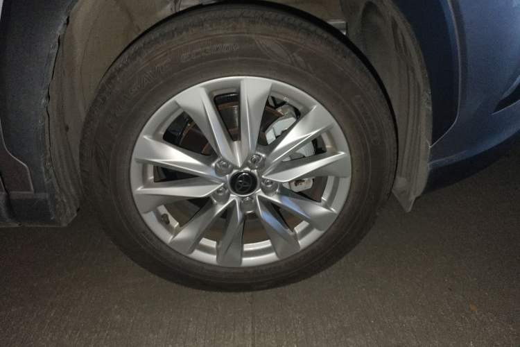 Used Toyota Corolla Cross 2024 2.0L Smart Electric Hybrid Dual-Engine Pioneer Edition Right Front Wheel Hub