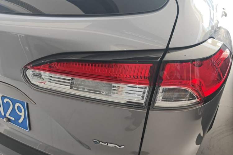 Used Toyota Corolla Cross 2024 2.0L Smart Electric Hybrid Dual-Engine Pioneer Edition Right Rear Taillight