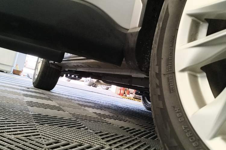 Used Toyota Corolla Cross 2024 2.0L Pioneer Edition Right Side Sill