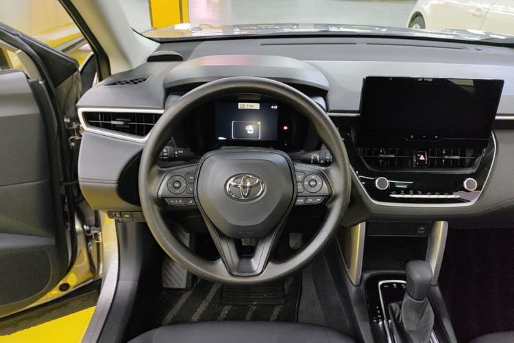 Used Toyota Corolla Cross 2024 2.0L Elite Edition Steering Wheel