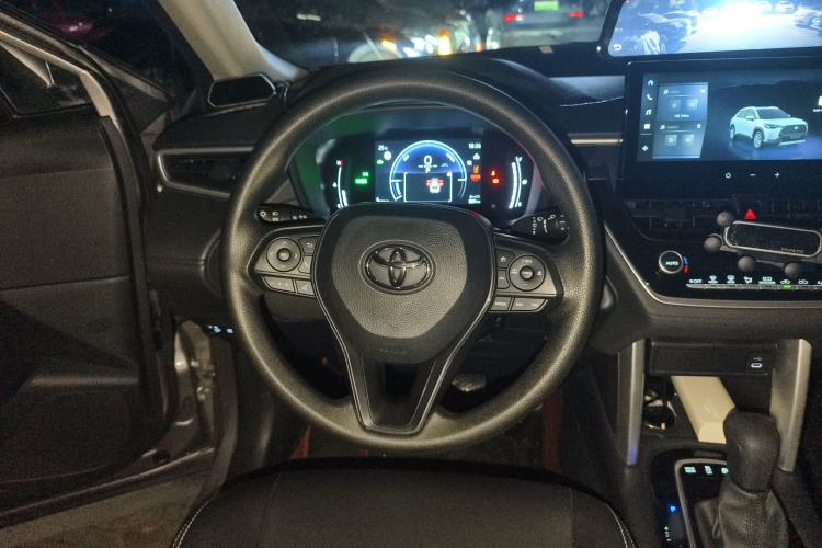 Used Toyota Corolla Cross 2024 2.0L Smart Electric Hybrid Dual-Engine Pioneer Edition Steering Wheel