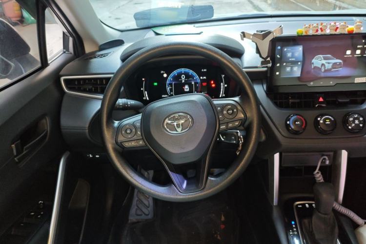 Used Toyota Corolla Cross 2024 2.0L Pioneer Edition Steering Wheel
