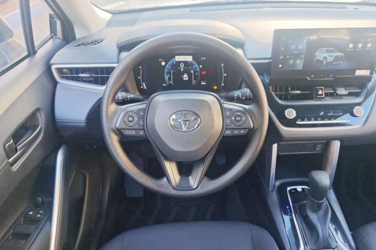 Used Toyota Corolla Cross 2024 2.0L Elite Edition Steering Wheel