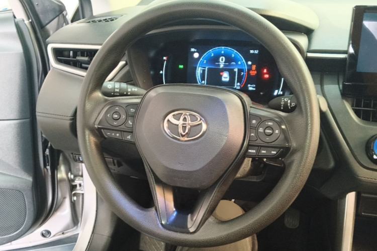 Used Toyota Corolla Cross 2024 2.0L Pioneer Edition Steering Wheel