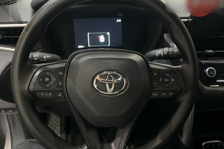Used Toyota Corolla Cross 2024 2.0L Smart Electric Hybrid Dual-Engine Pioneer Edition Steering Wheel