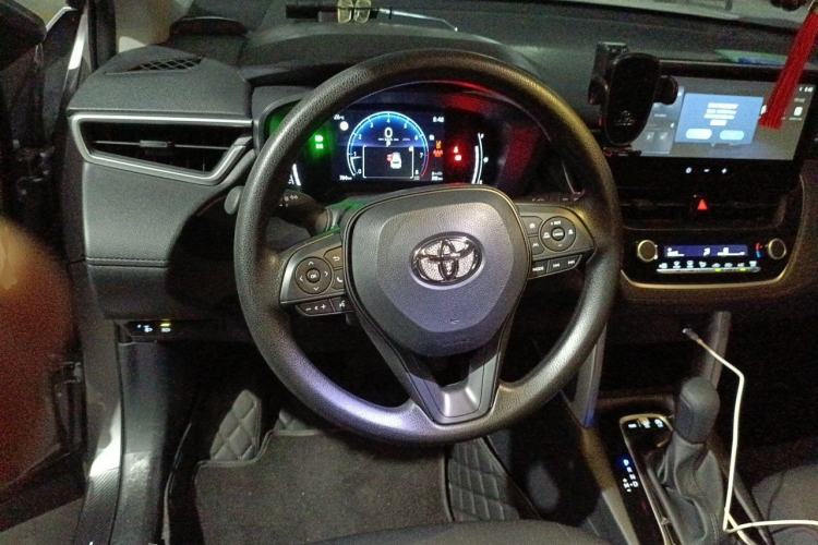 Used Toyota Corolla Cross 2024 2.0L Elite Edition Steering Wheel