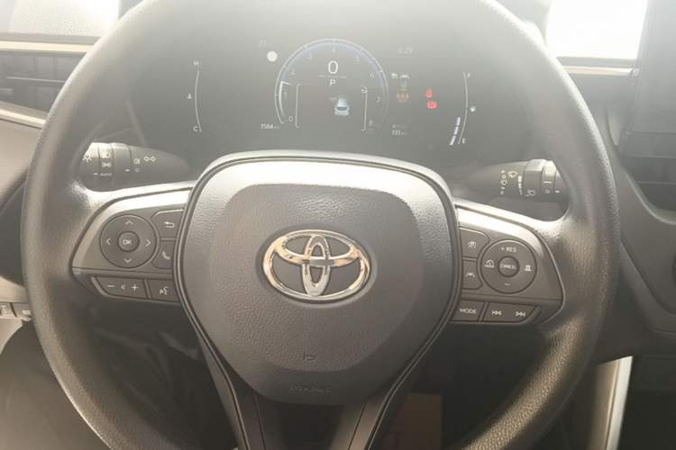 Used Toyota Corolla Cross 2024 2.0L Pioneer Edition Steering Wheel