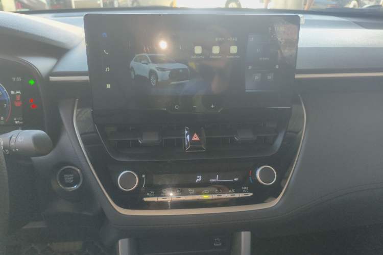 Used Toyota Corolla Cross 2024 2.0L Elite Edition Audio And AC Panel