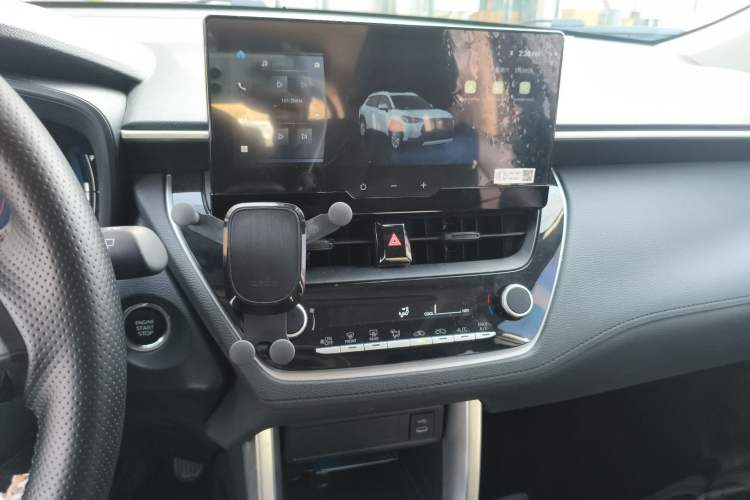 Used Toyota Corolla Cross 2024 2.0L Luxury Edition Audio And AC Panel