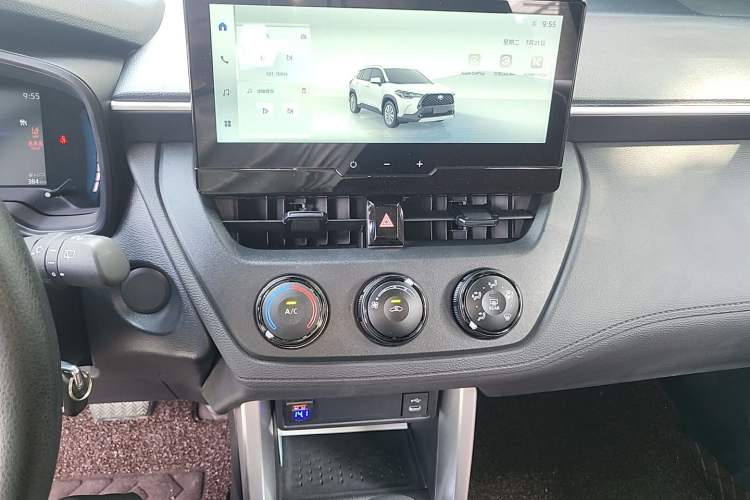 Used Toyota Corolla Cross 2024 2.0L Pioneer Edition Audio And AC Panel
