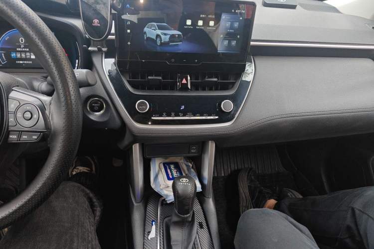Used Toyota Corolla Cross 2024 2.0L Smart Electric Hybrid Dual-Engine Pioneer Edition Audio And AC Panel