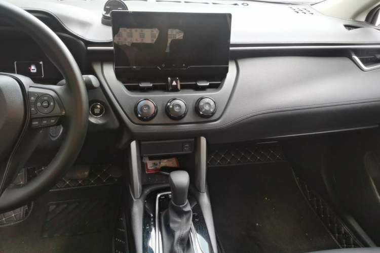 Used Toyota Corolla Cross 2024 2.0L Pioneer Edition Audio And AC Panel