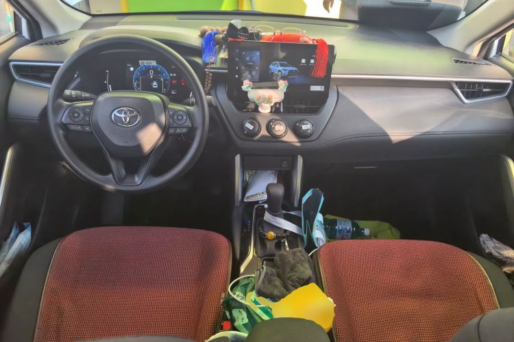 Used Toyota Corolla Cross 2024 2.0L Pioneer Edition Center Console