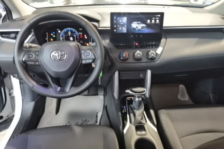 Used Toyota Corolla Cross 2024 2.0L Pioneer Edition Center Console