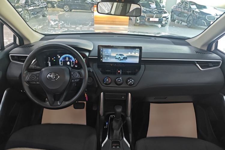 Used Toyota Corolla Cross 2024 2.0L Pioneer Edition Center Console