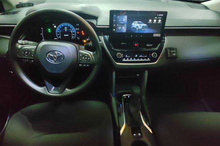 Used Toyota Corolla Cross 2024 2.0L Elite Edition Center Console