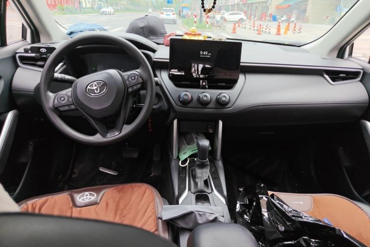 Used Toyota Corolla Cross 2024 2.0L Pioneer Edition Center Console