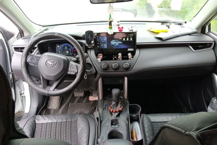 Used Toyota Corolla Cross 2024 2.0L Pioneer Edition Center Console