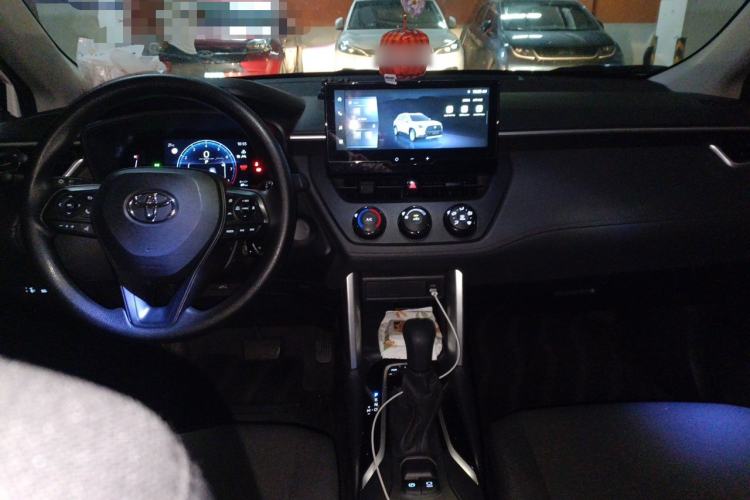Used Toyota Corolla Cross 2024 2.0L Pioneer Edition Center Console