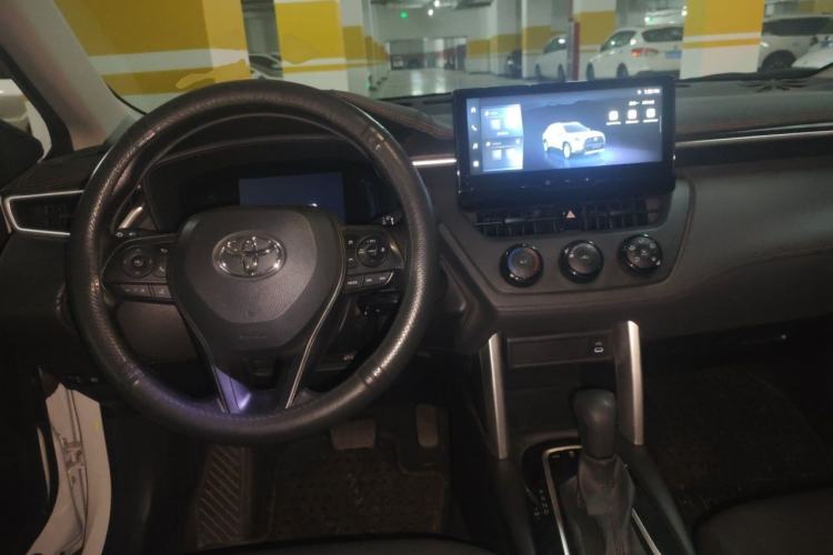 Used Toyota Corolla Cross 2024 2.0L Pioneer Edition Center Console