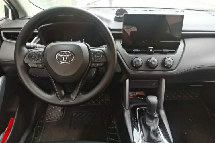 Used Toyota Corolla Cross 2024 2.0L Pioneer Edition Center Console